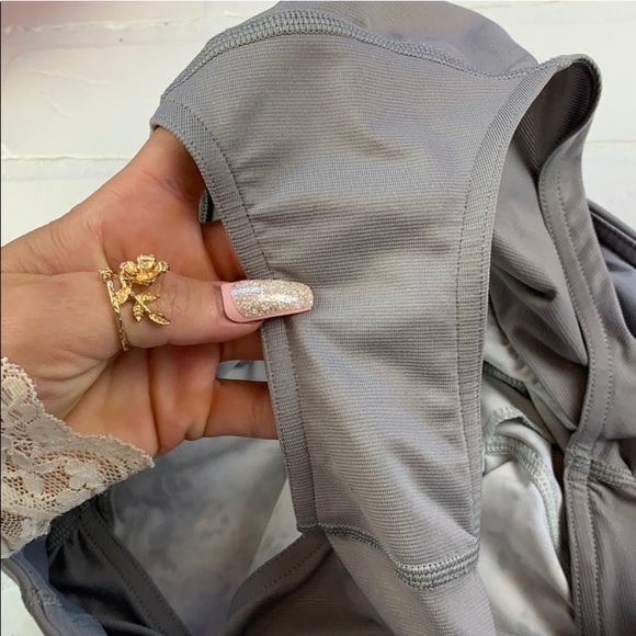 🍋Lululemon Speed Short! - Picture 4 of 7